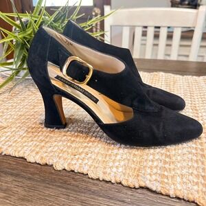Larry Stuart Collection Black Suede‎ Heels Buckle Pumps Made in Italy 7.5M